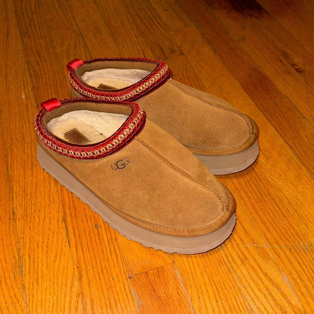 Ugg platform tasman